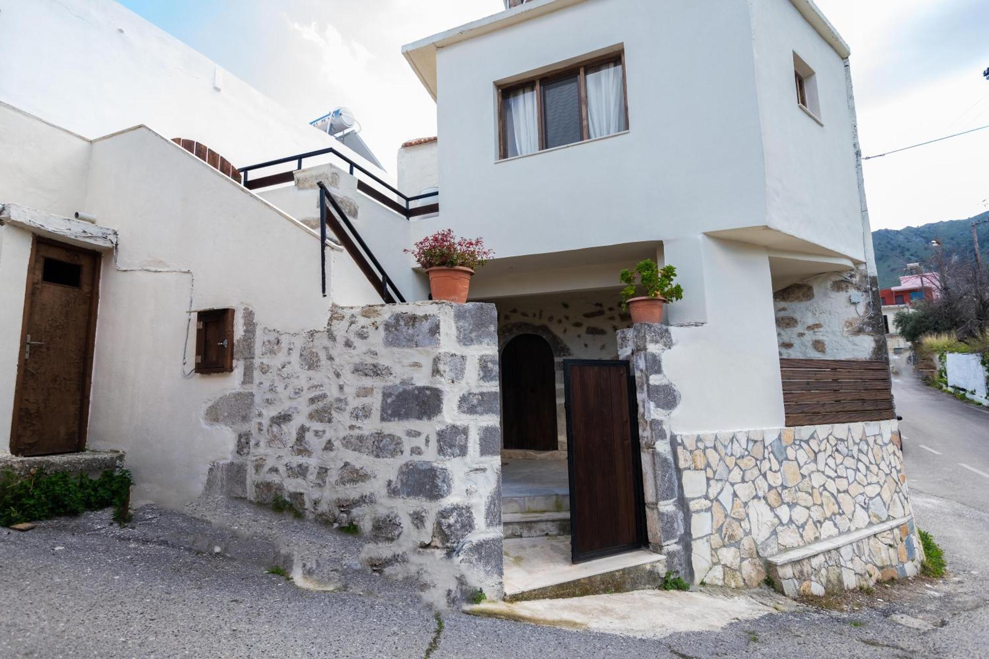 To Patriko Villa Kournás Dış mekan fotoğraf